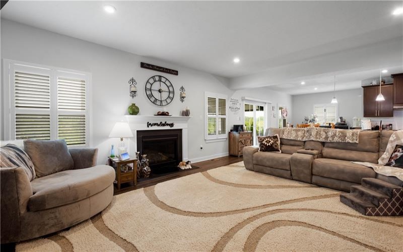 254 Regency Drive, Eighty Four, 15330, 4 Bedrooms Bedrooms, 11 Rooms Rooms,3.1 BathroomsBathrooms,Residential,For Sale,Regency Drive,1762857