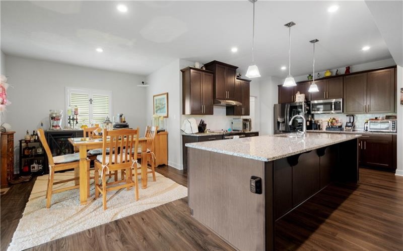 254 Regency Drive, Eighty Four, 15330, 4 Bedrooms Bedrooms, 11 Rooms Rooms,3.1 BathroomsBathrooms,Residential,For Sale,Regency Drive,1762857