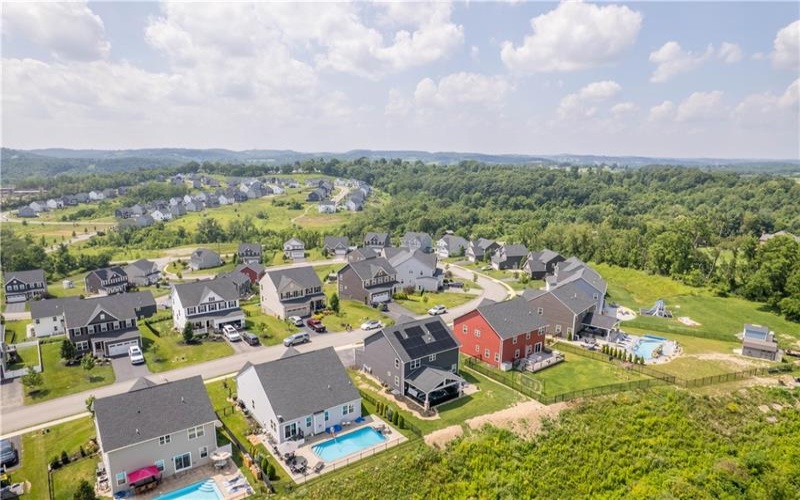 254 Regency Drive, Eighty Four, 15330, 4 Bedrooms Bedrooms, 11 Rooms Rooms,3.1 BathroomsBathrooms,Residential,For Sale,Regency Drive,1762857