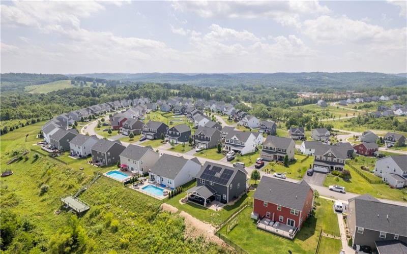 254 Regency Drive, Eighty Four, 15330, 4 Bedrooms Bedrooms, 11 Rooms Rooms,3.1 BathroomsBathrooms,Residential,For Sale,Regency Drive,1762857