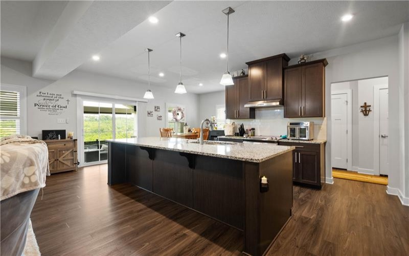 254 Regency Drive, Eighty Four, 15330, 4 Bedrooms Bedrooms, 11 Rooms Rooms,3.1 BathroomsBathrooms,Residential,For Sale,Regency Drive,1762857