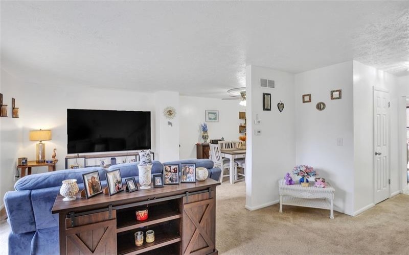 107 Georgetown Ln, Export, 15632, 3 Bedrooms Bedrooms, 7 Rooms Rooms,2.2 BathroomsBathrooms,Residential,For Sale,Georgetown Ln,1762866