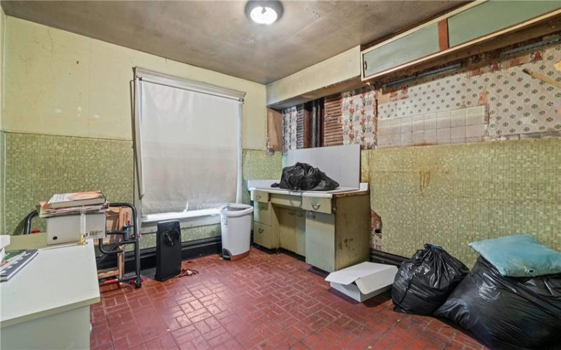971 Thompson Ave, Donora, 15033, 3 Bedrooms Bedrooms, ,2 BathroomsBathrooms,Residential,For Sale,Thompson Ave,1762899