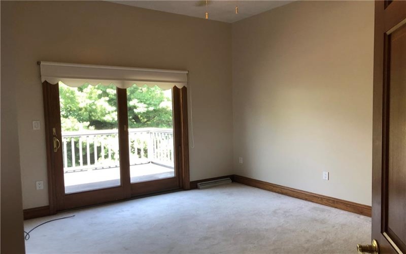 87 FARMVIEW DR, Uniontown, 15401, 4 Bedrooms Bedrooms, 14 Rooms Rooms,3 BathroomsBathrooms,Residential,For Sale,FARMVIEW DR,1762902