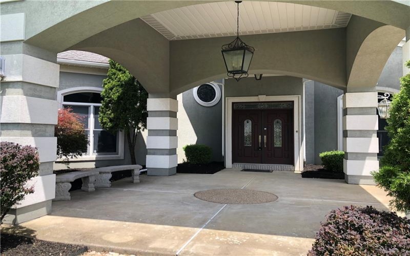 87 FARMVIEW DR, Uniontown, 15401, 4 Bedrooms Bedrooms, 14 Rooms Rooms,3 BathroomsBathrooms,Residential,For Sale,FARMVIEW DR,1762902