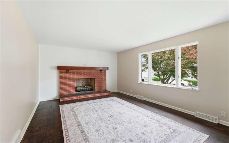 1735 Rebecca St, New Kensington, 15068, 3 Bedrooms Bedrooms, 8 Rooms Rooms,2 BathroomsBathrooms,Residential,For Sale,Rebecca St,1762917