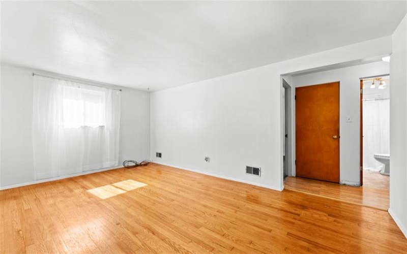 92 Stella Dr, Trafford, 15085, 3 Bedrooms Bedrooms, 9 Rooms Rooms,2 BathroomsBathrooms,Residential,For Sale,Stella Dr,1762975