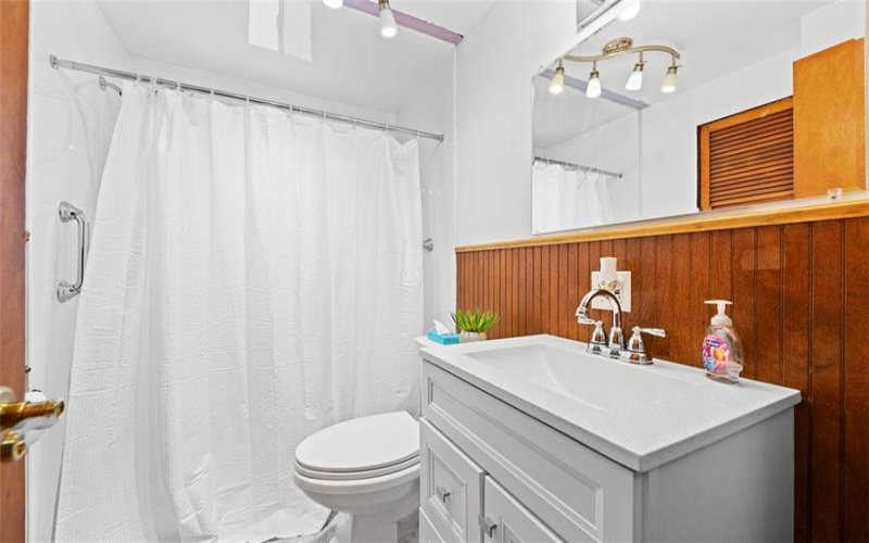 92 Stella Dr, Trafford, 15085, 3 Bedrooms Bedrooms, 9 Rooms Rooms,2 BathroomsBathrooms,Residential,For Sale,Stella Dr,1762975
