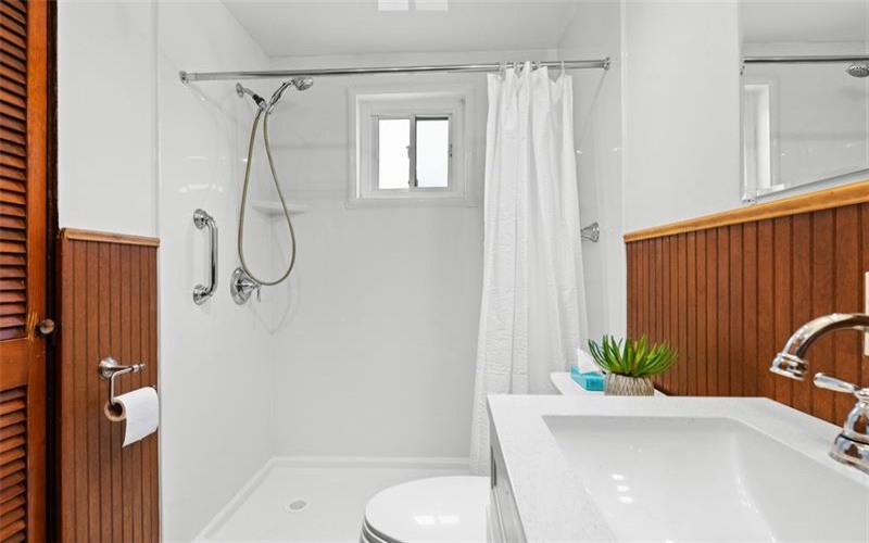 92 Stella Dr, Trafford, 15085, 3 Bedrooms Bedrooms, 9 Rooms Rooms,2 BathroomsBathrooms,Residential,For Sale,Stella Dr,1762975