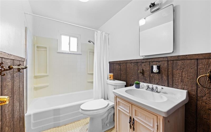 92 Stella Dr, Trafford, 15085, 3 Bedrooms Bedrooms, 9 Rooms Rooms,2 BathroomsBathrooms,Residential,For Sale,Stella Dr,1762975