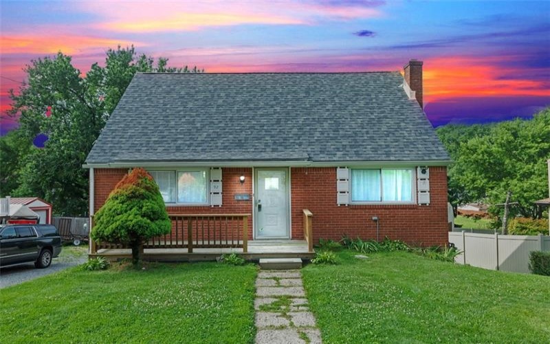 92 Stella Dr, Trafford, 15085, 3 Bedrooms Bedrooms, 9 Rooms Rooms,2 BathroomsBathrooms,Residential,For Sale,Stella Dr,1762975