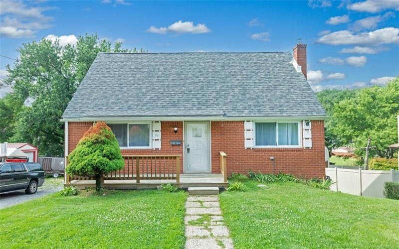 92 Stella Dr, Trafford, 15085, 3 Bedrooms Bedrooms, 9 Rooms Rooms,2 BathroomsBathrooms,Residential,For Sale,Stella Dr,1762975
