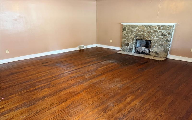 218 Meadow Ave, Charleroi, 15022, 2 Bedrooms Bedrooms, 5 Rooms Rooms,1 BathroomBathrooms,Residential,For Sale,Meadow Ave,1762985