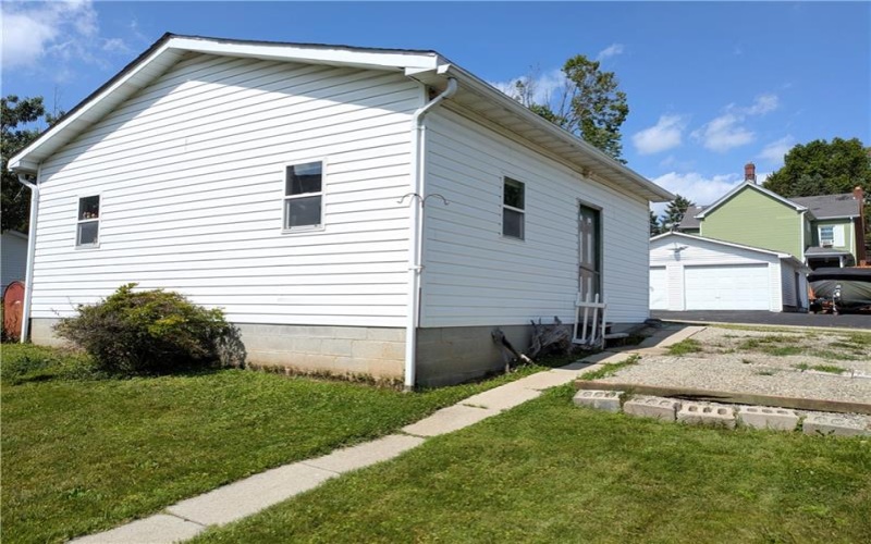 214 Jennings Ave, Scottdale, 15683, 4 Bedrooms Bedrooms, 8 Rooms Rooms,2 BathroomsBathrooms,Residential,For Sale,Jennings Ave,1763037