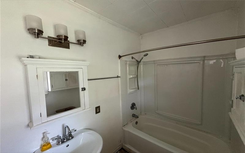 119 Highland Ave, Avella, 15312, 2 Bedrooms Bedrooms, 4 Rooms Rooms,1.1 BathroomsBathrooms,Residential,For Sale,Highland Ave,1763045