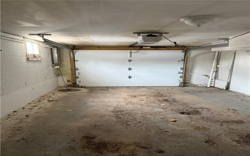 2133 Lower Terrace Rd, New Kensington, 15068, 3 Bedrooms Bedrooms, ,2.1 BathroomsBathrooms,Residential,For Sale,Lower Terrace Rd,1763052