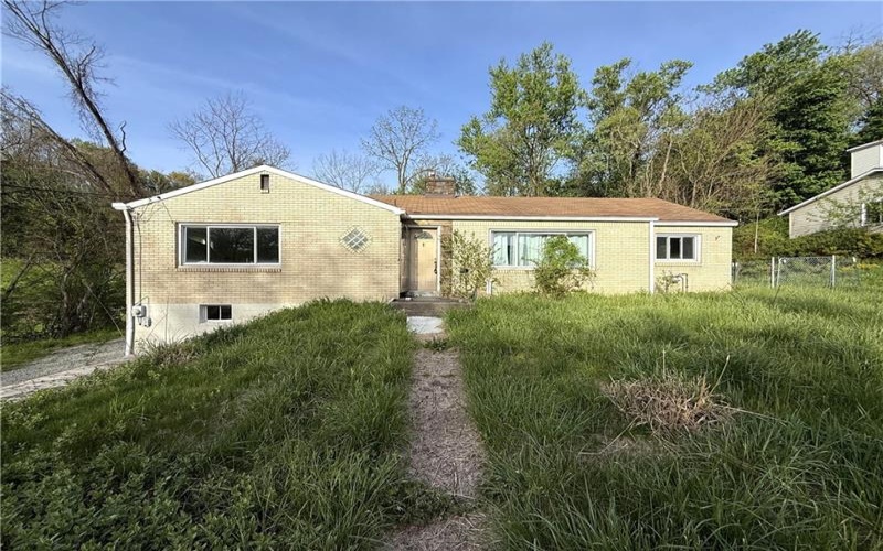 2133 Lower Terrace Rd, New Kensington, 15068, 3 Bedrooms Bedrooms, ,2.1 BathroomsBathrooms,Residential,For Sale,Lower Terrace Rd,1763052
