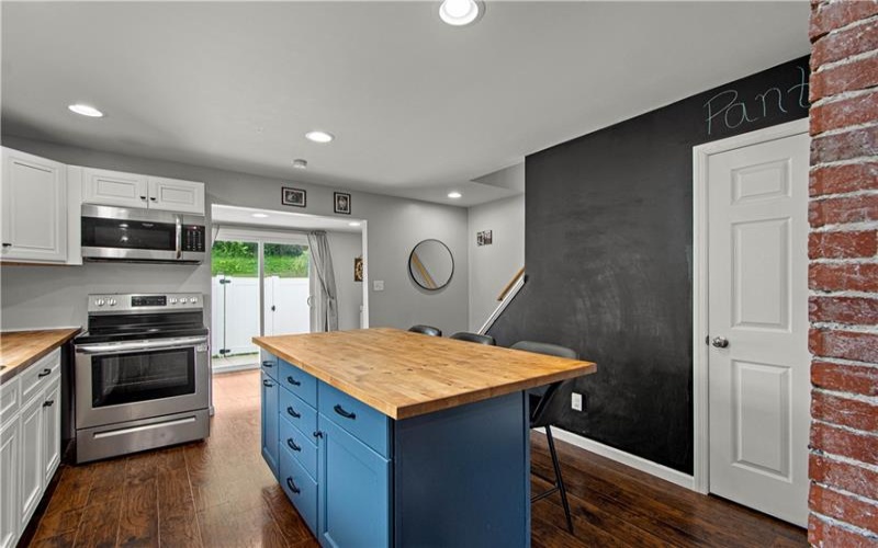 412 Grant Street, Richeyville, 15358, 2 Bedrooms Bedrooms, 5 Rooms Rooms,1.1 BathroomsBathrooms,Residential,For Sale,Grant Street,1763076