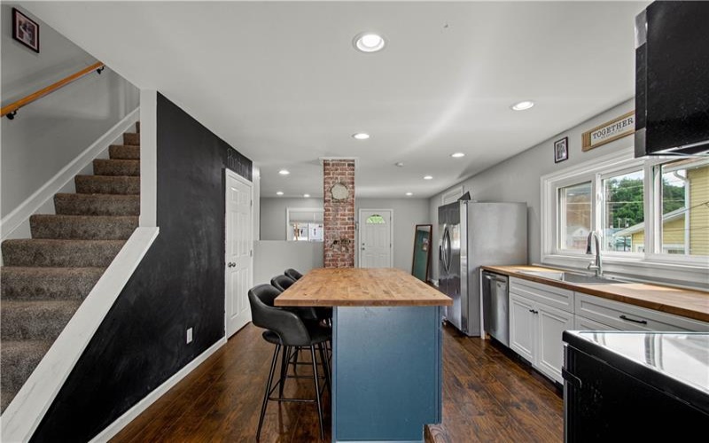 412 Grant Street, Richeyville, 15358, 2 Bedrooms Bedrooms, 5 Rooms Rooms,1.1 BathroomsBathrooms,Residential,For Sale,Grant Street,1763076
