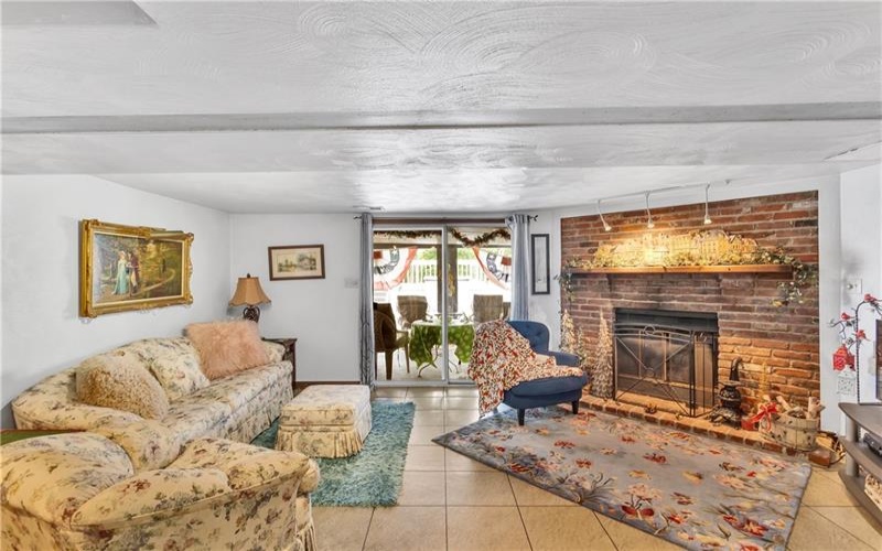 1998 Bernice Dr, irwin, 15642, 3 Bedrooms Bedrooms, 7 Rooms Rooms,2 BathroomsBathrooms,Residential,For Sale,Bernice Dr,1763119