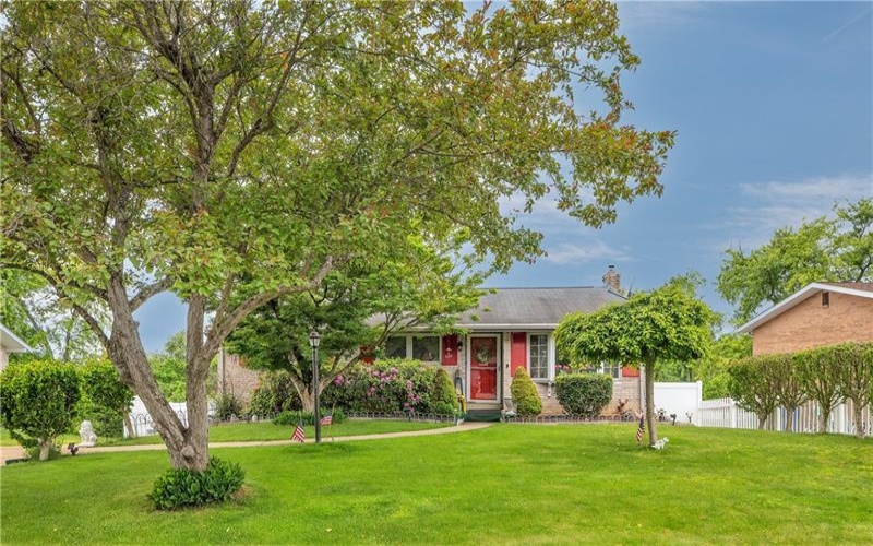 1998 Bernice Dr, irwin, 15642, 3 Bedrooms Bedrooms, 7 Rooms Rooms,2 BathroomsBathrooms,Residential,For Sale,Bernice Dr,1763119