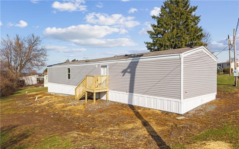 125 Laurel View Dr, Mount Pleasant, 15666, 2 Bedrooms Bedrooms, ,2 BathroomsBathrooms,Residential,For Sale,Laurel View Dr,1763131