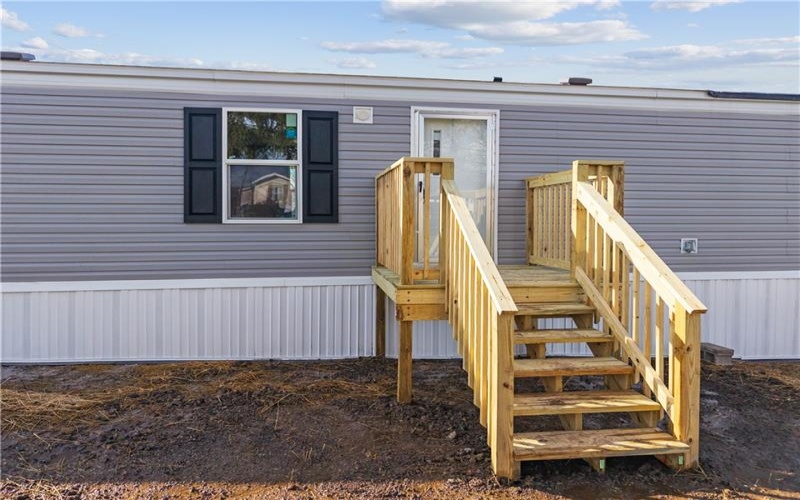 125 Laurel View Dr, Mount Pleasant, 15666, 2 Bedrooms Bedrooms, ,2 BathroomsBathrooms,Residential,For Sale,Laurel View Dr,1763131