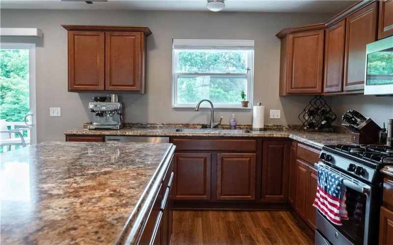 6407 Lindsey Ln, Export, 15632, 3 Bedrooms Bedrooms, 7 Rooms Rooms,2.1 BathroomsBathrooms,Residential,For Sale,Lindsey Ln,1763157