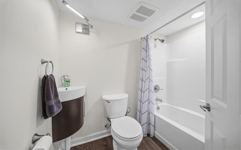 217 Country Club Road, Washington, 15301, 4 Bedrooms Bedrooms, 13 Rooms Rooms,4 BathroomsBathrooms,Residential,For Sale,Country Club Road,1763173