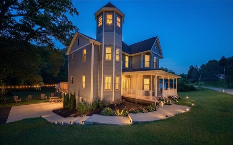 217 Country Club Road, Washington, 15301, 4 Bedrooms Bedrooms, 13 Rooms Rooms,4 BathroomsBathrooms,Residential,For Sale,Country Club Road,1763173