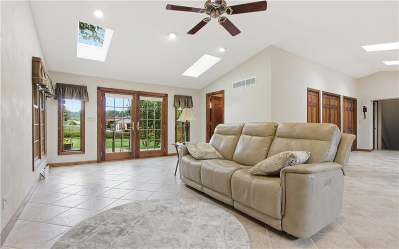 12289 Herold Drive, Irwin, 15642, 3 Bedrooms Bedrooms, 11 Rooms Rooms,1.1 BathroomsBathrooms,Residential,For Sale,Herold Drive,1763181