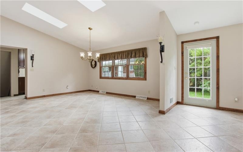 12289 Herold Drive, Irwin, 15642, 3 Bedrooms Bedrooms, 11 Rooms Rooms,1.1 BathroomsBathrooms,Residential,For Sale,Herold Drive,1763181