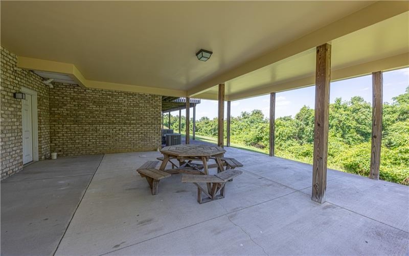 100 Clover Ln, Uniontown, 15401, 4 Bedrooms Bedrooms, ,3.1 BathroomsBathrooms,Residential,For Sale,Clover Ln,1763188