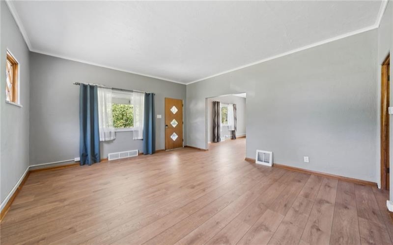 645 Old State Route 66, Greensburg, 15601, 4 Bedrooms Bedrooms, 9 Rooms Rooms,1.1 BathroomsBathrooms,Residential,For Sale,Old State Route 66,1763276
