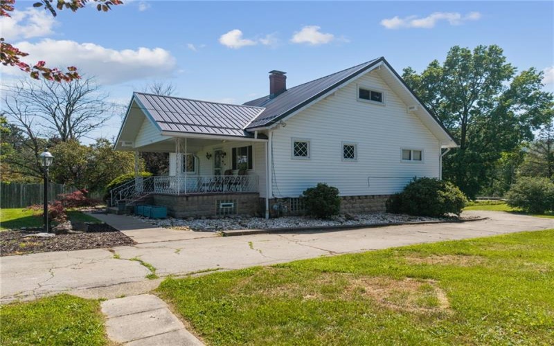 645 Old State Route 66, Greensburg, 15601, 4 Bedrooms Bedrooms, 9 Rooms Rooms,1.1 BathroomsBathrooms,Residential,For Sale,Old State Route 66,1763276