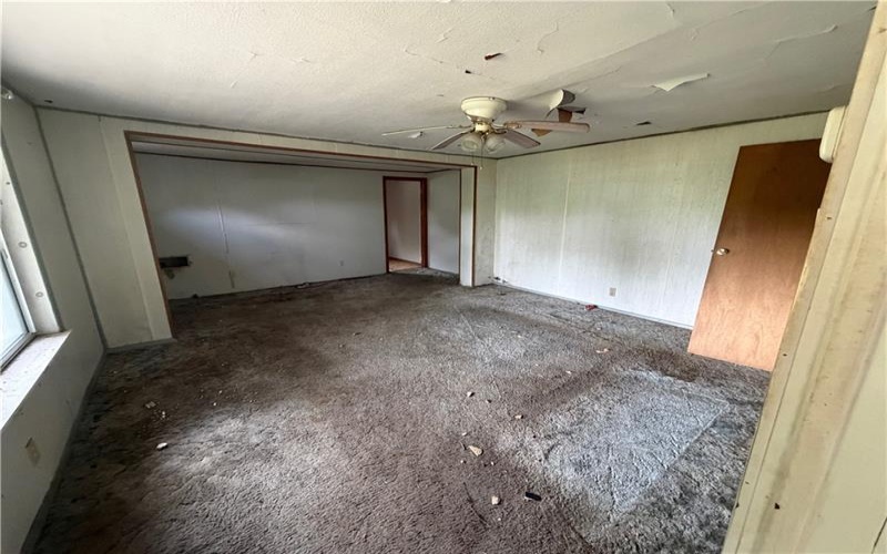 1054 Marelda Ave, Donora, 15033, 2 Bedrooms Bedrooms, 5 Rooms Rooms,1 BathroomBathrooms,Residential,For Sale,Marelda Ave,1763290