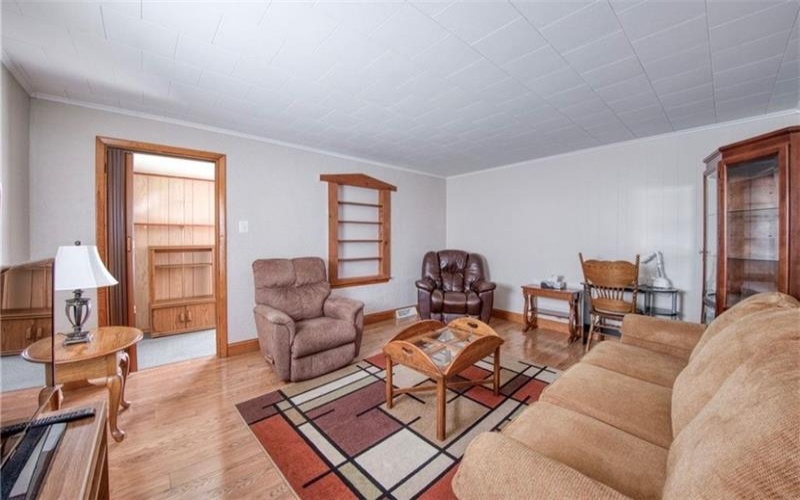 51 Sycamore St, Muse, 15350, 3 Bedrooms Bedrooms, 5 Rooms Rooms,2.1 BathroomsBathrooms,Residential,For Sale,Sycamore St,1763294
