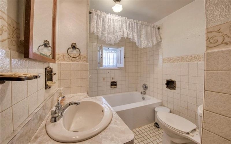 51 Sycamore St, Muse, 15350, 3 Bedrooms Bedrooms, 5 Rooms Rooms,2.1 BathroomsBathrooms,Residential,For Sale,Sycamore St,1763294