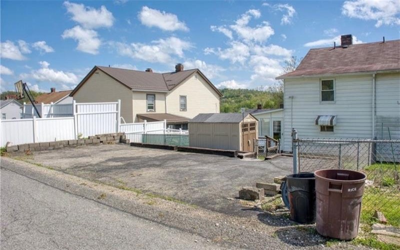 51 Sycamore St, Muse, 15350, 3 Bedrooms Bedrooms, 5 Rooms Rooms,2.1 BathroomsBathrooms,Residential,For Sale,Sycamore St,1763294