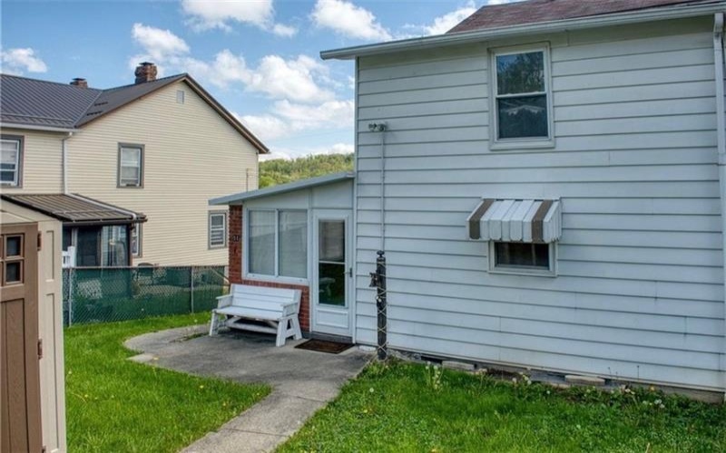 51 Sycamore St, Muse, 15350, 3 Bedrooms Bedrooms, 5 Rooms Rooms,2.1 BathroomsBathrooms,Residential,For Sale,Sycamore St,1763294
