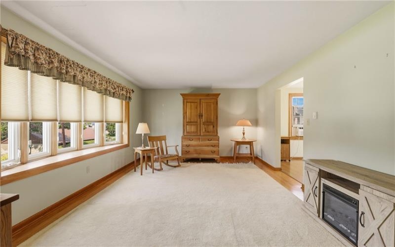 220 Water St, Donegal, 15628, 3 Bedrooms Bedrooms, ,2 BathroomsBathrooms,Residential,For Sale,Water St,1763323