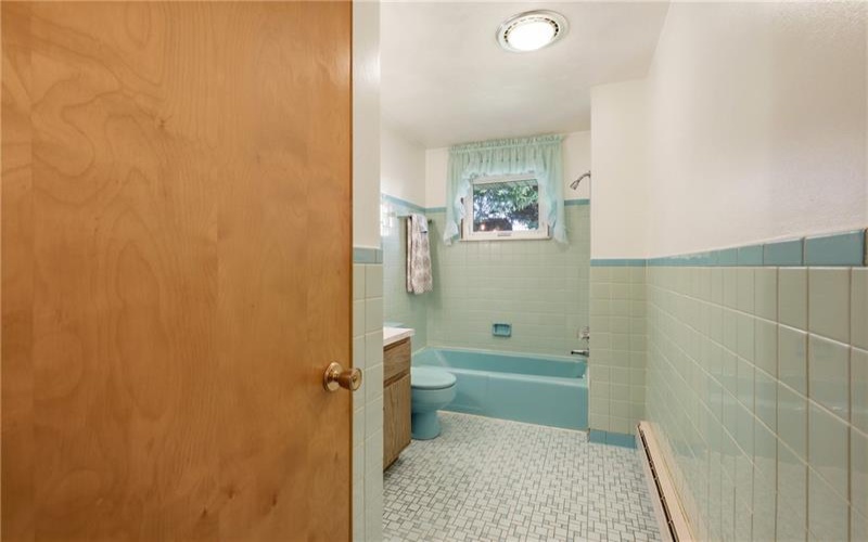 220 Water St, Donegal, 15628, 3 Bedrooms Bedrooms, ,2 BathroomsBathrooms,Residential,For Sale,Water St,1763323