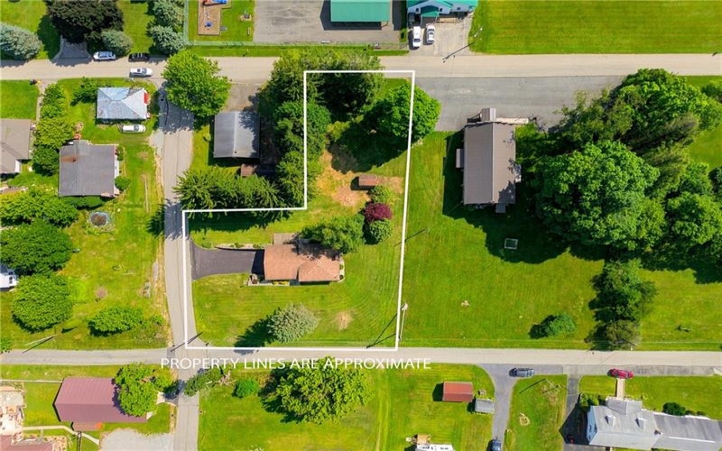 220 Water St, Donegal, 15628, 3 Bedrooms Bedrooms, ,2 BathroomsBathrooms,Residential,For Sale,Water St,1763323