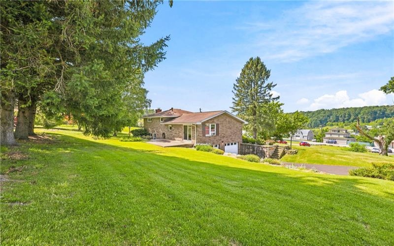 220 Water St, Donegal, 15628, 3 Bedrooms Bedrooms, ,2 BathroomsBathrooms,Residential,For Sale,Water St,1763323