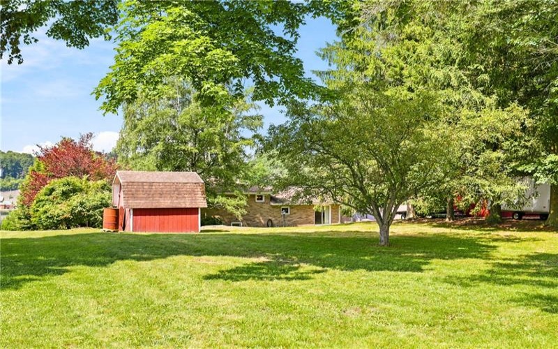 220 Water St, Donegal, 15628, 3 Bedrooms Bedrooms, ,2 BathroomsBathrooms,Residential,For Sale,Water St,1763323