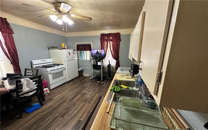 717 Ludwick St, Greensburg, 15601, 3 Bedrooms Bedrooms, ,2.1 BathroomsBathrooms,Residential,For Sale,Ludwick St,1763325
