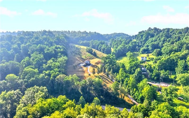 218 Blosser Hill Rd, Lake Lynn, 15451, 3 Bedrooms Bedrooms, ,2 BathroomsBathrooms,Farm-acreage-lot,For Sale,House & Barn,Blosser Hill Rd,1763344