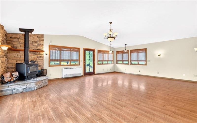 218 Blosser Hill Rd, Lake Lynn, 15451, 3 Bedrooms Bedrooms, ,2 BathroomsBathrooms,Farm-acreage-lot,For Sale,House & Barn,Blosser Hill Rd,1763344