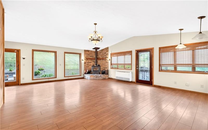 218 Blosser Hill Rd, Lake Lynn, 15451, 3 Bedrooms Bedrooms, ,2 BathroomsBathrooms,Farm-acreage-lot,For Sale,House & Barn,Blosser Hill Rd,1763344