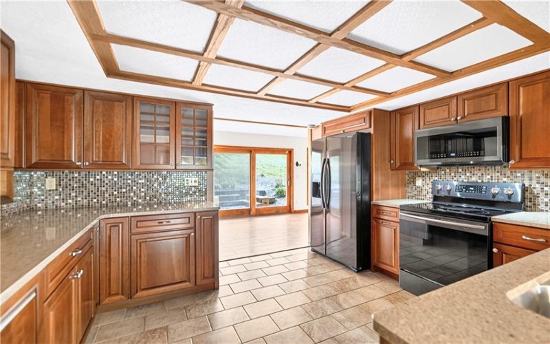218 Blosser Hill Rd, Lake Lynn, 15451, 3 Bedrooms Bedrooms, ,2 BathroomsBathrooms,Farm-acreage-lot,For Sale,House & Barn,Blosser Hill Rd,1763344